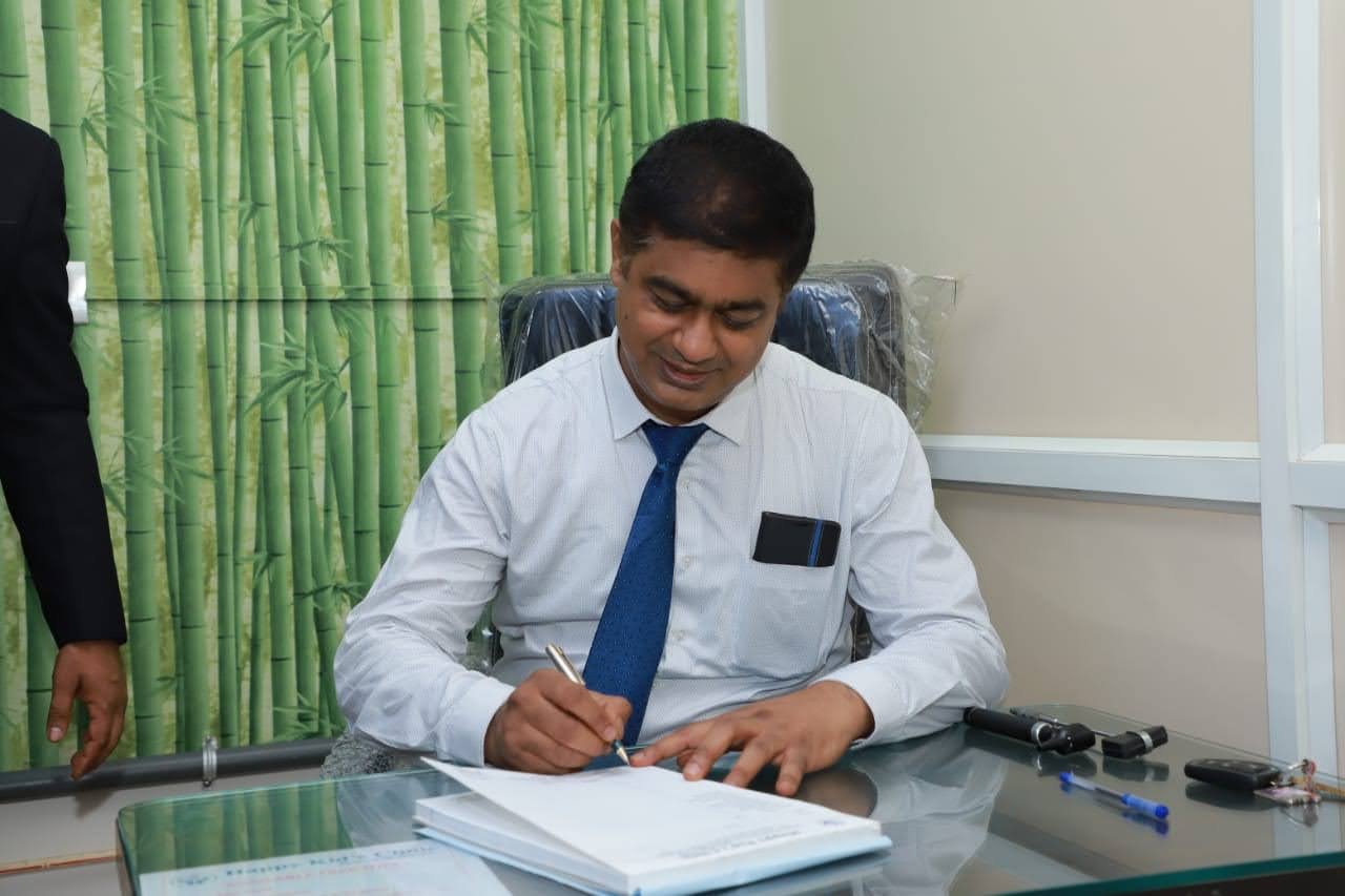 Official portrait of Dr. Sachin Bhise, Consultant Pediatrician and Neonatologist at Happy Kids Clinic, Wagholi